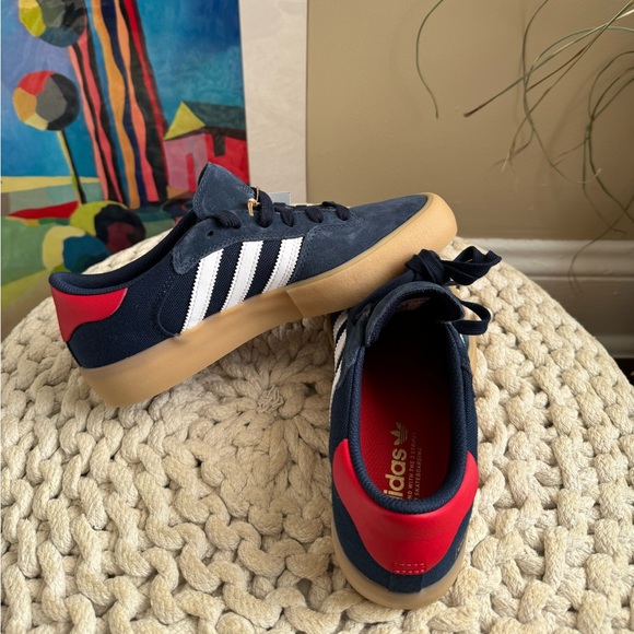 Adidas sneakers - Picture 2 of 13